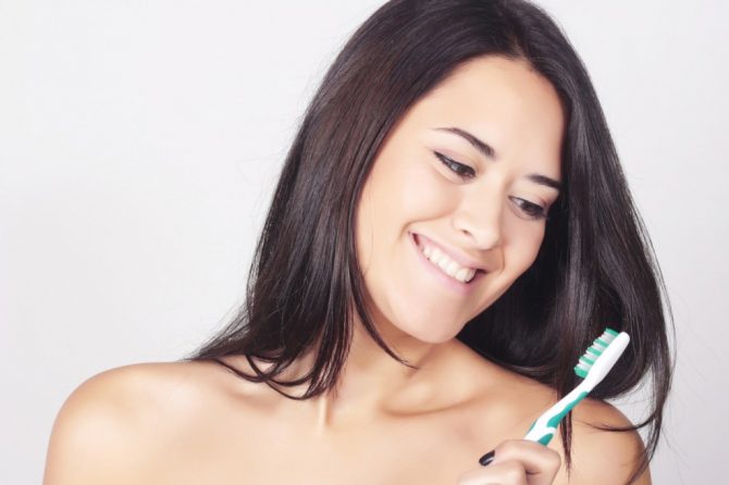 Eight uses for an old toothbrush